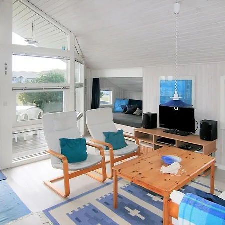 Prázdninový dům Tonna - 1km From The Sea By Interhome